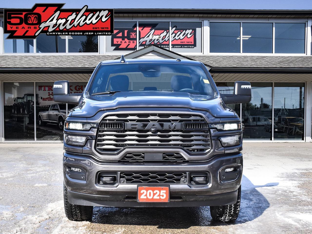 2025 RAM 2500 Big Horn Crew Cab 4x4 Photo3