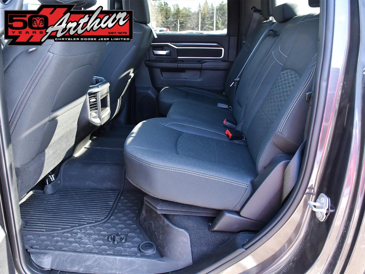 2025 RAM 2500 Big Horn Crew Cab 4x4 Photo