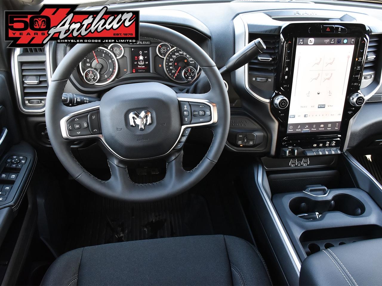 2025 RAM 2500 Big Horn Crew Cab 4x4 Photo