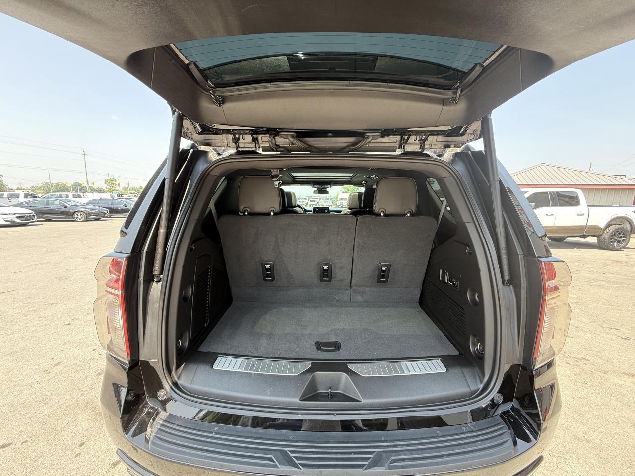 2024 Chevrolet Tahoe 4WD 4dr Z71 Photo