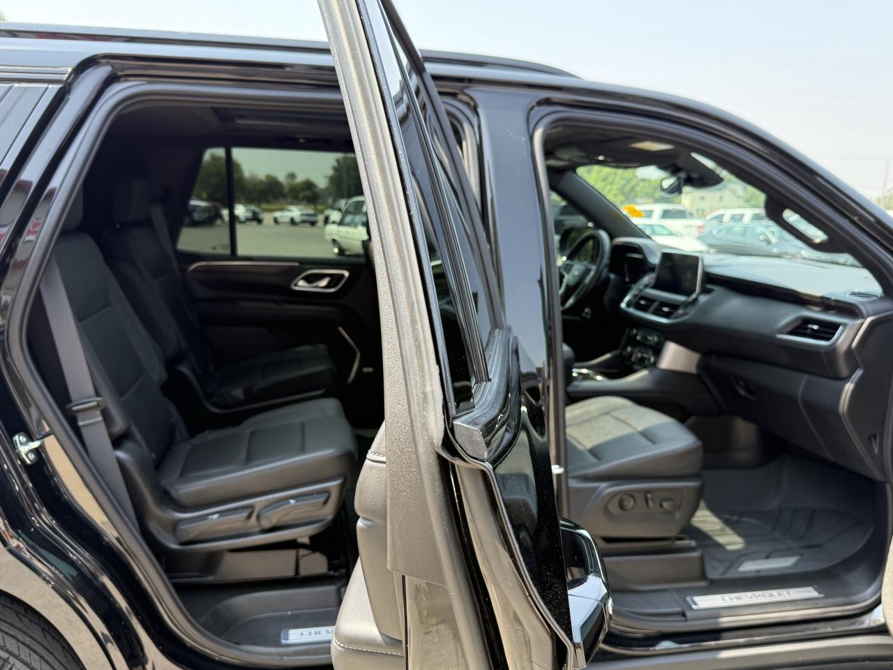 2024 Chevrolet Tahoe 4WD 4dr Z71 Photo