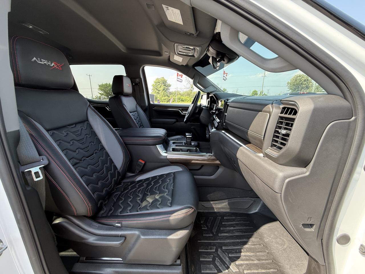 2024 Chevrolet Silverado 1500 4WD Crew Cab 147  RST Photo