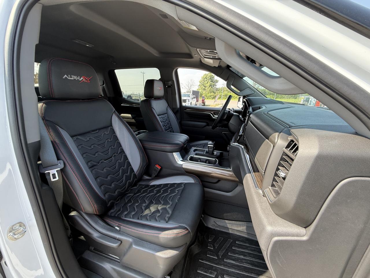 2024 Chevrolet Silverado 1500 4WD Crew Cab 147  RST Photo