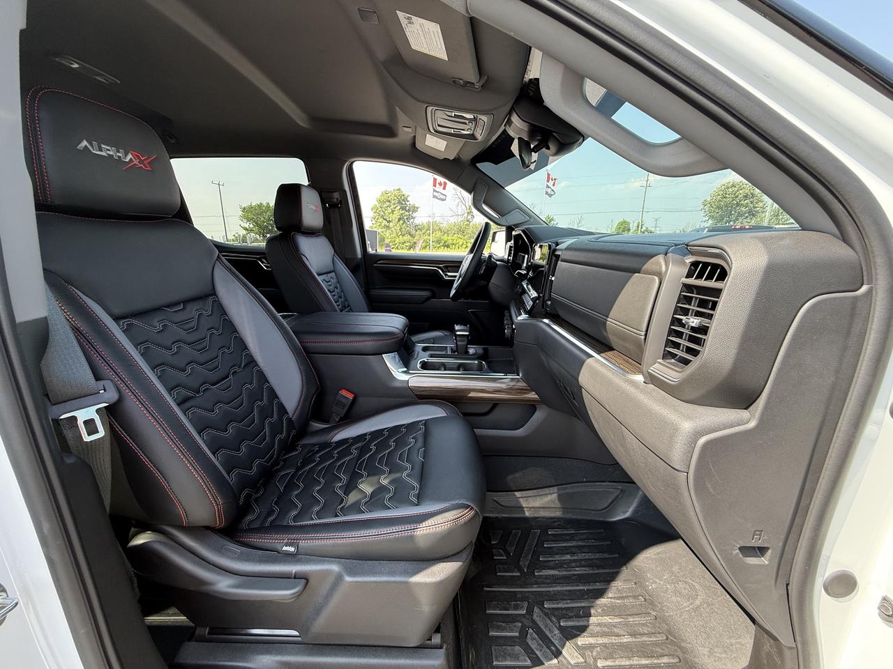 2024 Chevrolet Silverado 1500 4WD Crew Cab 147  RST Photo