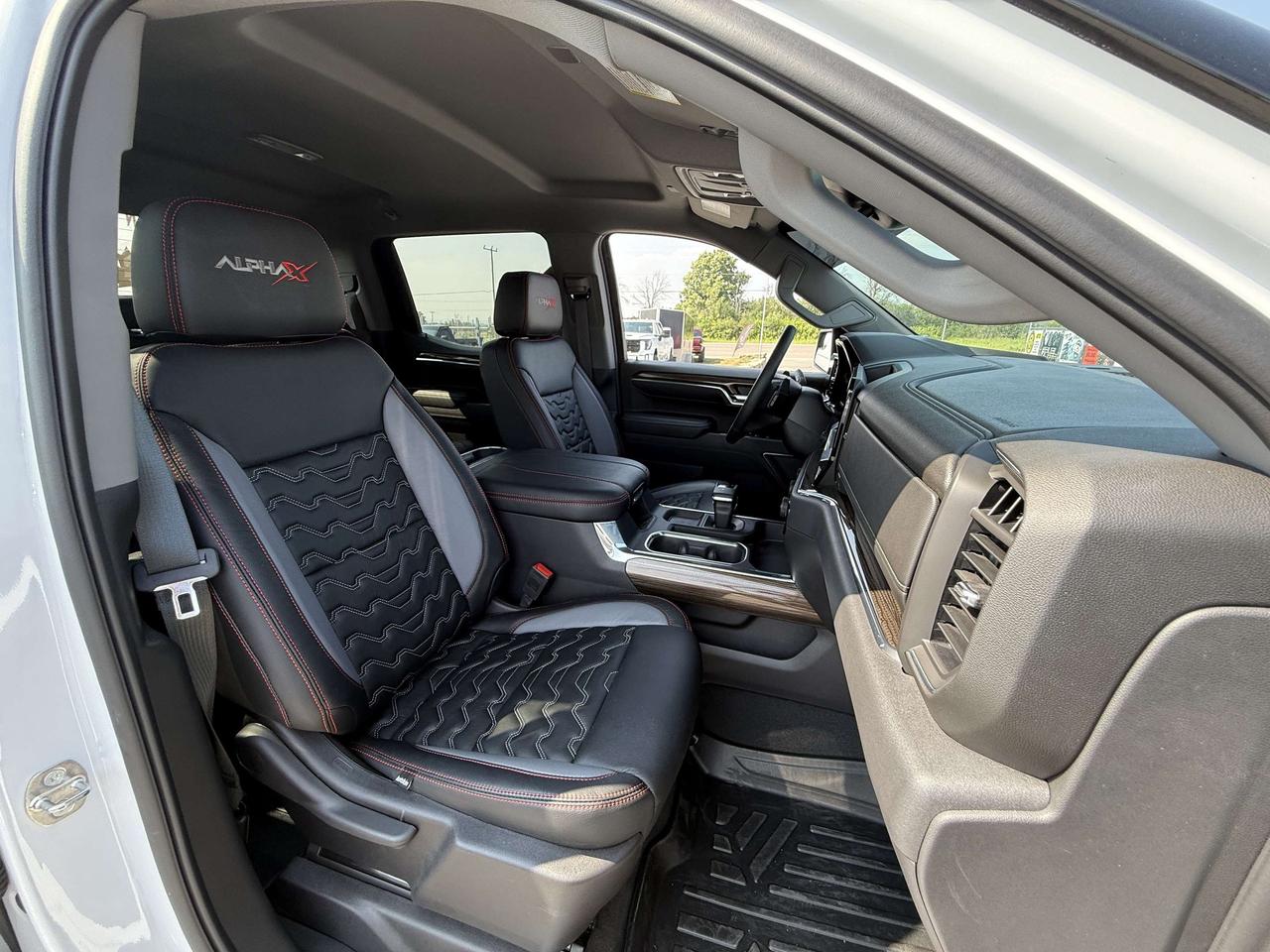 2024 Chevrolet Silverado 1500 4WD Crew Cab 147  RST Photo