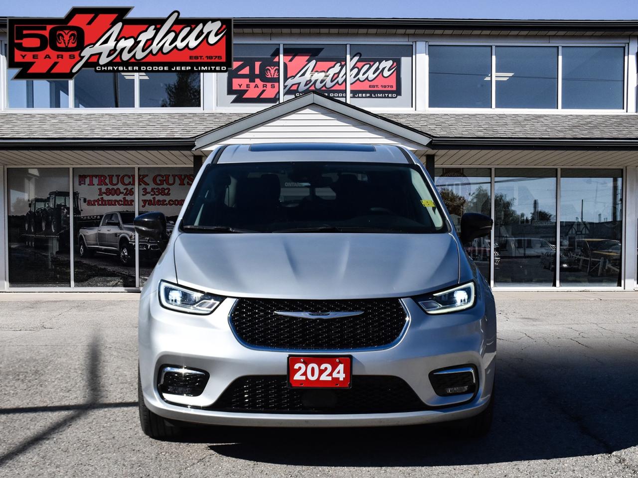 2024 Chrysler Pacifica Touring-L AWD Photo