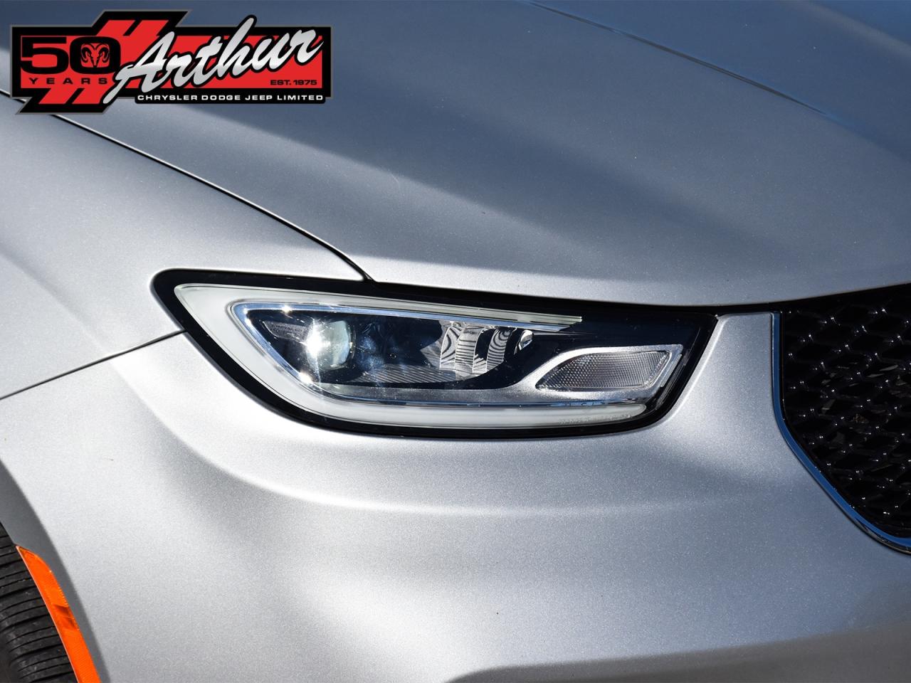 2024 Chrysler Pacifica Touring-L AWD Photo