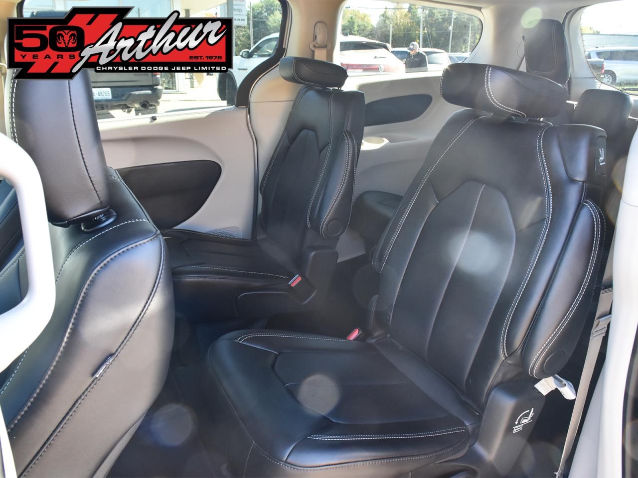 2024 Chrysler Pacifica Touring-L AWD Photo