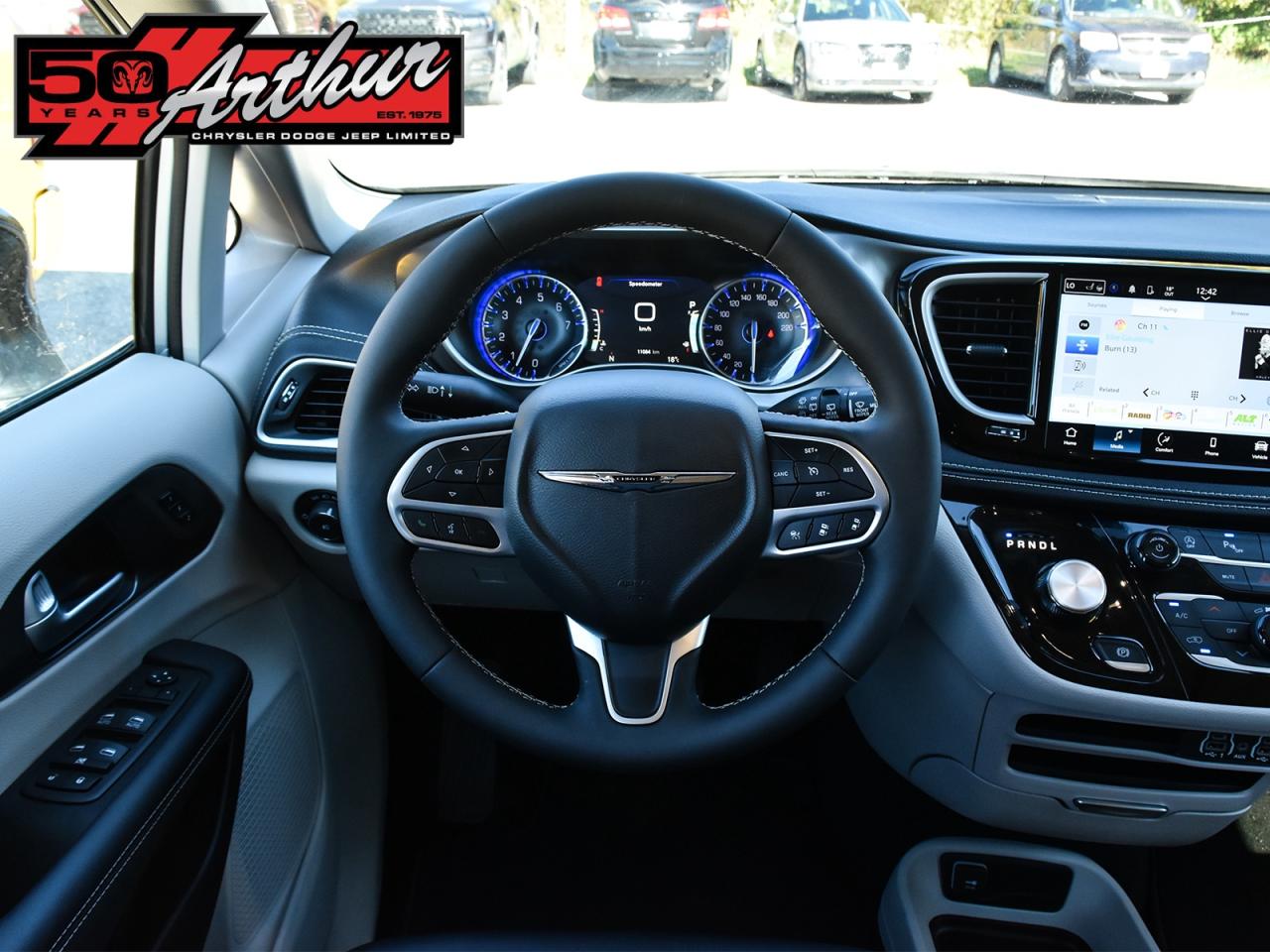 2024 Chrysler Pacifica Touring-L AWD Photo