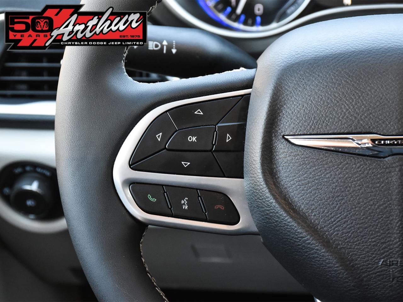 2024 Chrysler Pacifica Touring-L AWD Photo