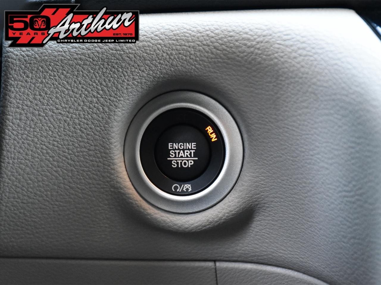 2024 Chrysler Pacifica Touring-L AWD Photo