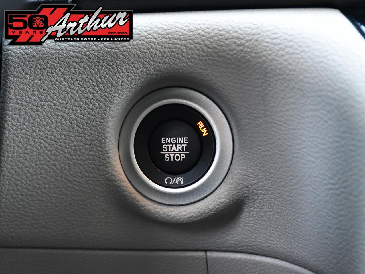 2024 Chrysler Pacifica Touring-L AWD Photo