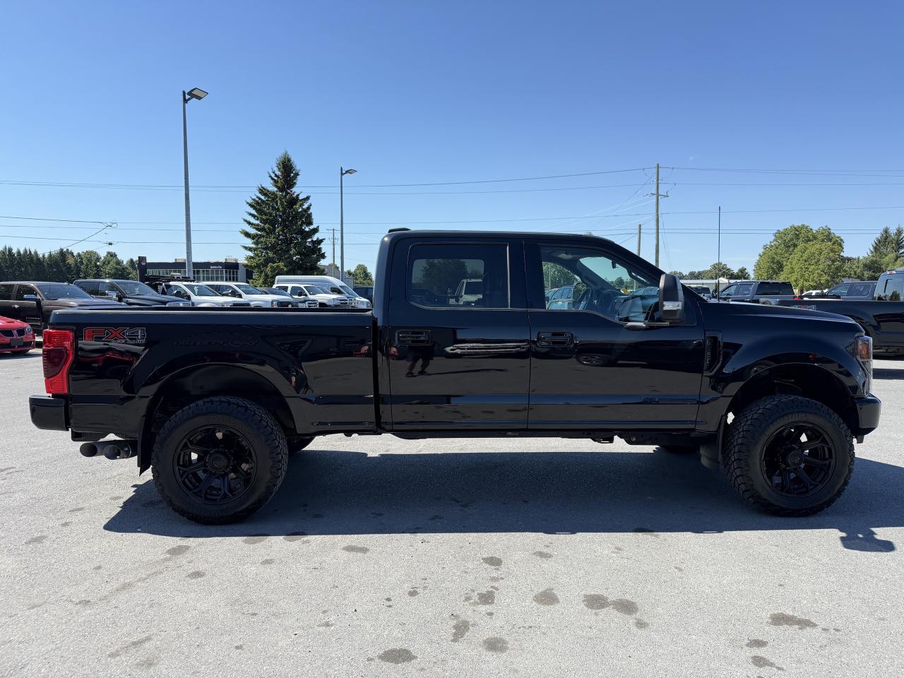 2022 Ford F-250 XLT LIFT/WHEEL/TIRE/LEATHR PKG!! Photo