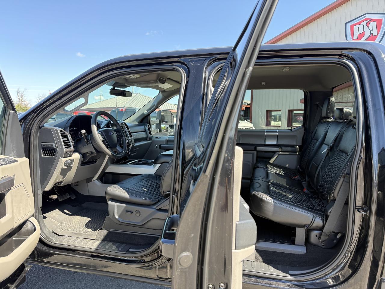 2022 Ford F-250 XLT LIFT/WHEEL/TIRE/LEATHR PKG!! Photo