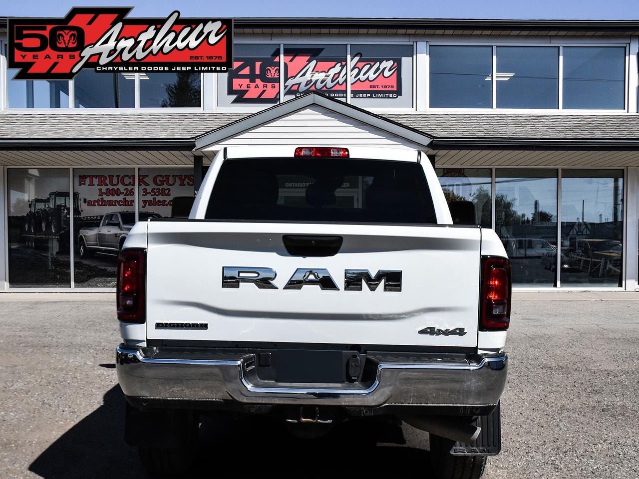 2025 RAM 2500 Big Horn Crew Cab 4x4 Photo4