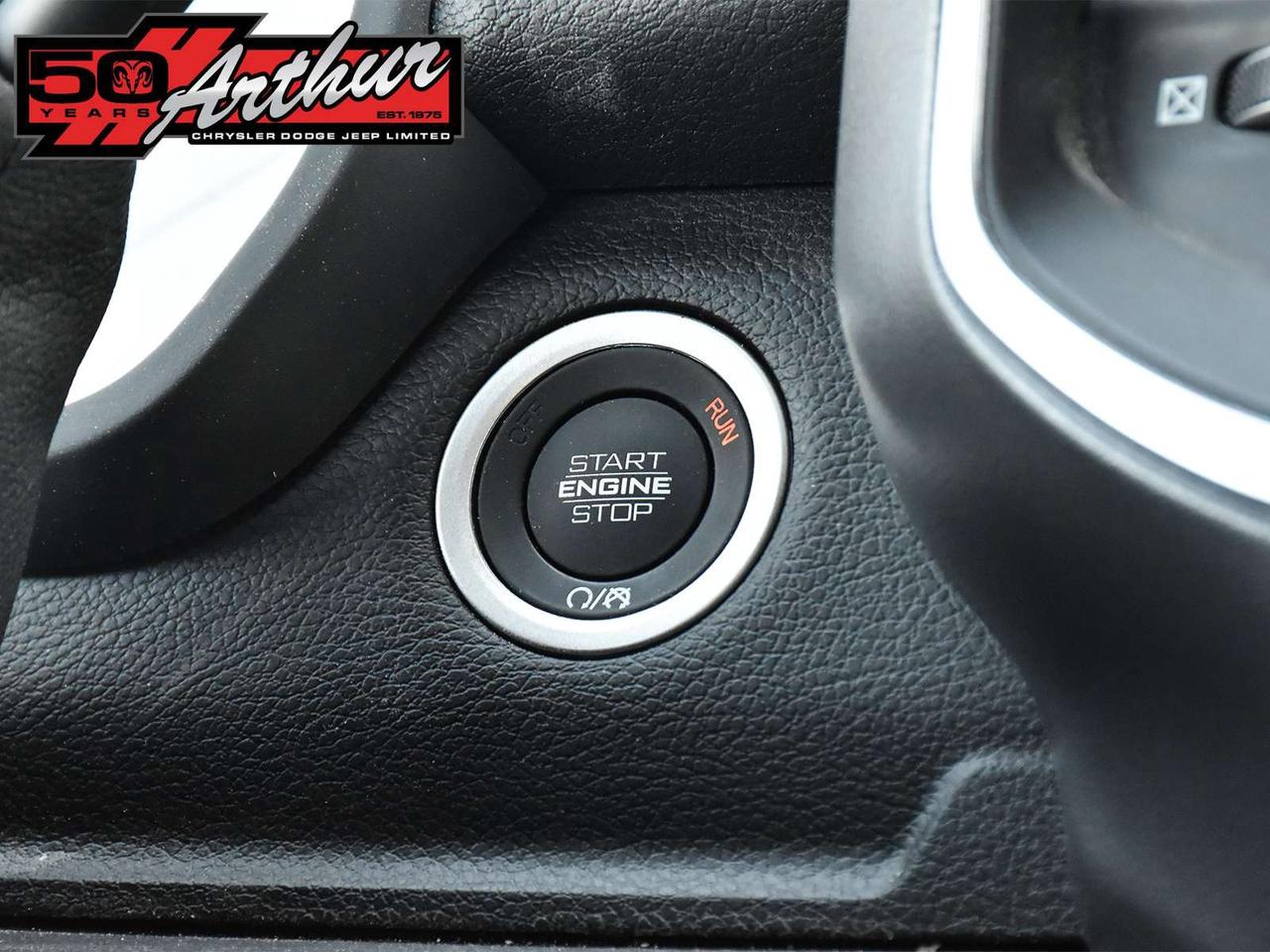 2025 RAM 2500 Big Horn Crew Cab 4x4 Photo