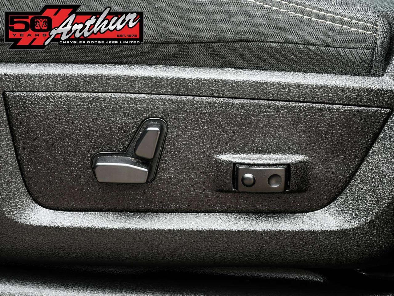 2025 RAM 2500 Big Horn Crew Cab 4x4 Photo