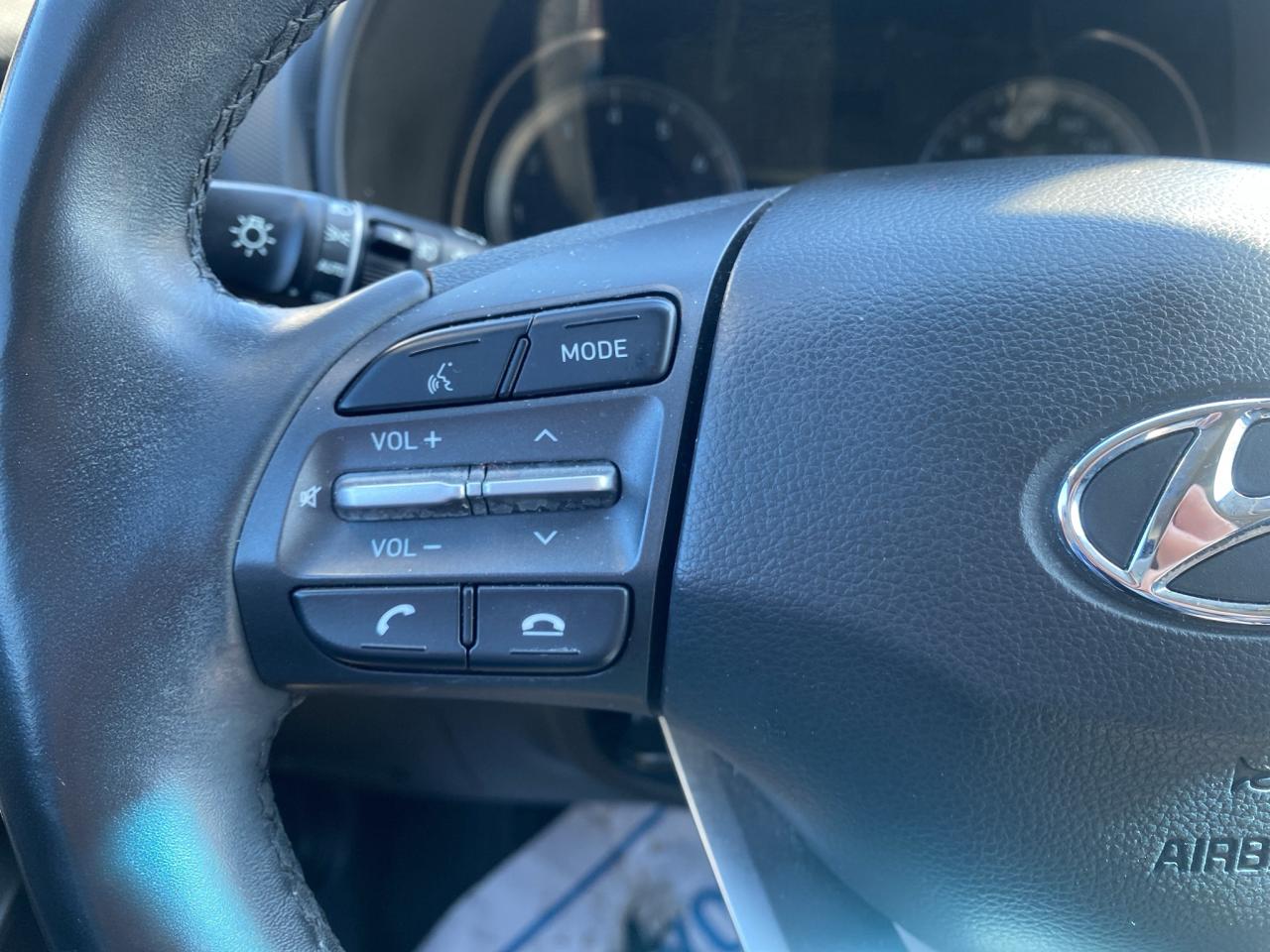 2021 Hyundai KONA 2.0L Luxury AWD Photo