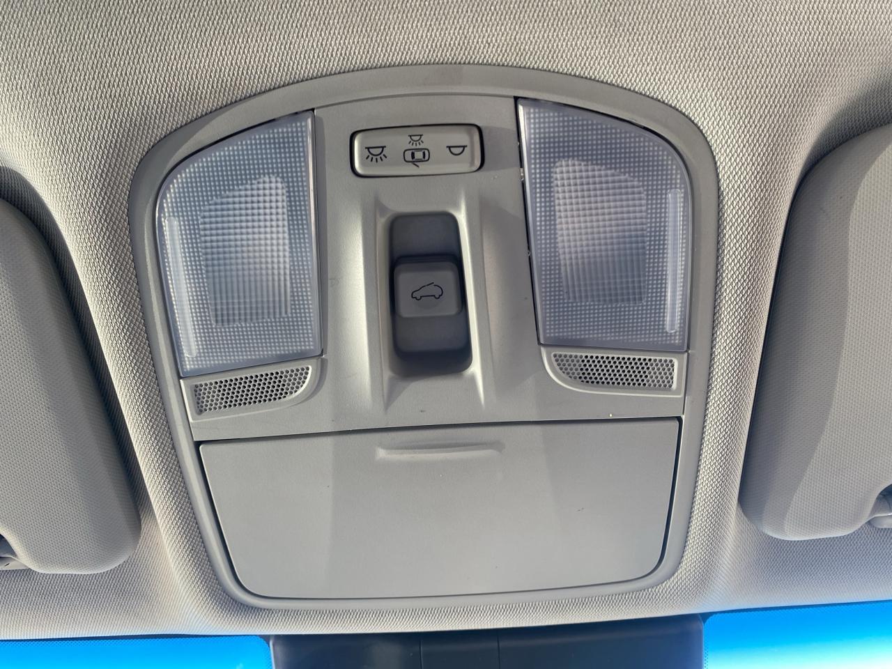 2021 Hyundai KONA 2.0L Luxury AWD Photo