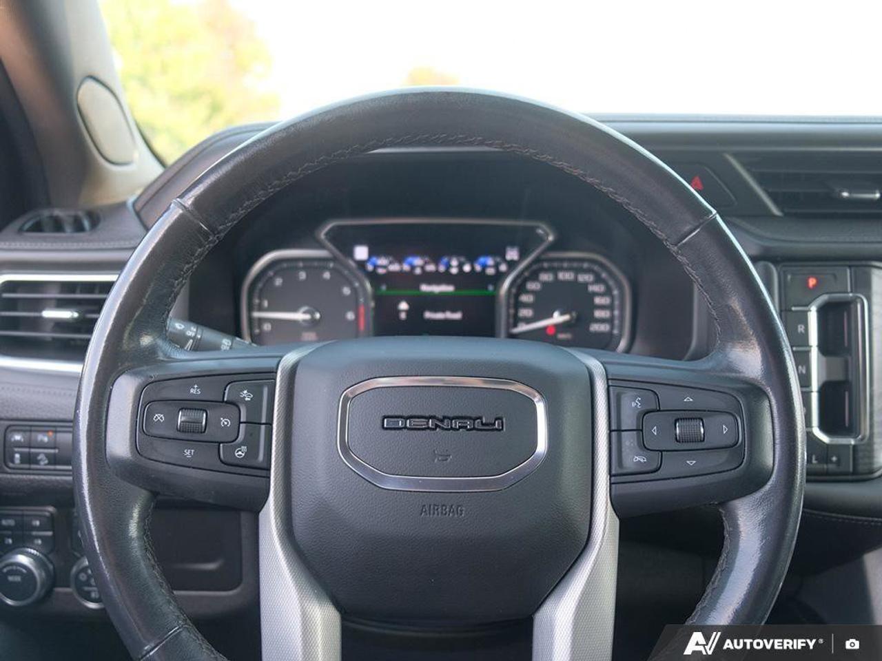 2021 GMC Yukon DenaliDENALI, 6.2L, NAV, ROOF, 1-OWNER, CERTIFIED! Photo