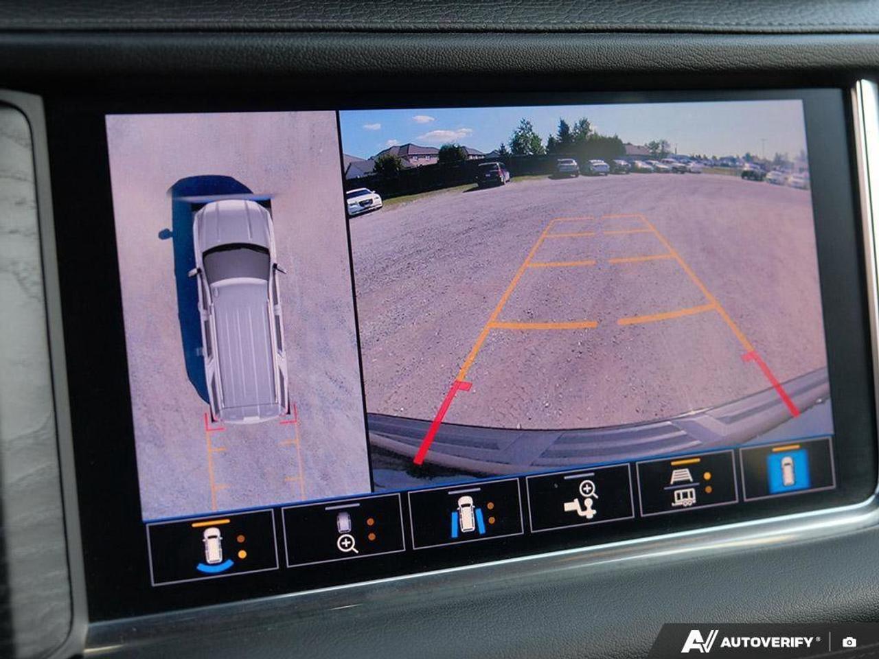 2021 GMC Yukon DenaliDENALI, 6.2L, NAV, ROOF, 1-OWNER, CERTIFIED! Photo