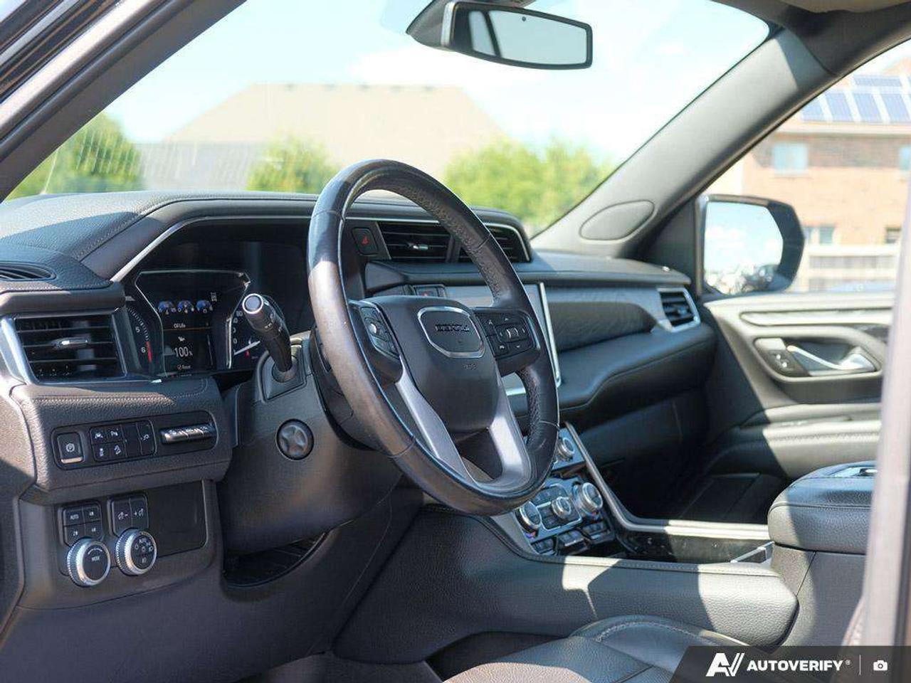 2021 GMC Yukon DENALI, 6.2L, NAV, ROOF, 1-OWNER, CERTIFIED! Photo
