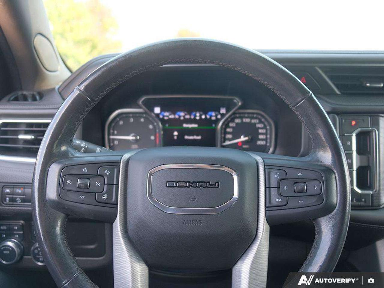 2021 GMC Yukon DENALI, 6.2L, NAV, ROOF, 1-OWNER, CERTIFIED! Photo