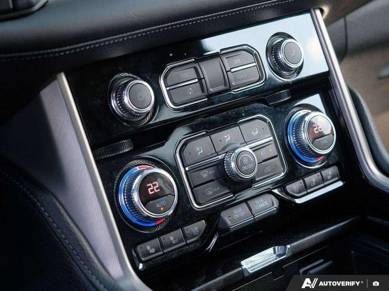 2021 GMC Yukon DENALI, 6.2L, NAV, ROOF, 1-OWNER, CERTIFIED! Photo