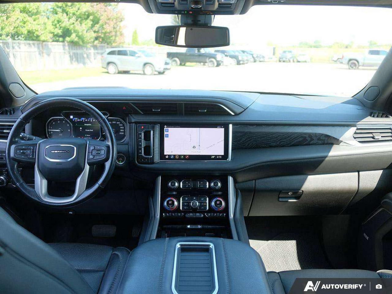 2021 GMC Yukon DENALI, 6.2L, NAV, ROOF, 1-OWNER, CERTIFIED! Photo