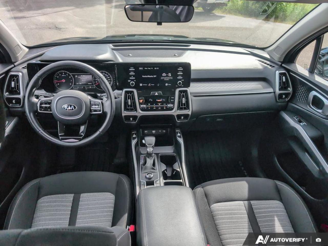2021 Kia Sorento X-Line  X-LINE   HEATED SEATS & STEERING WHEEL   A Photo