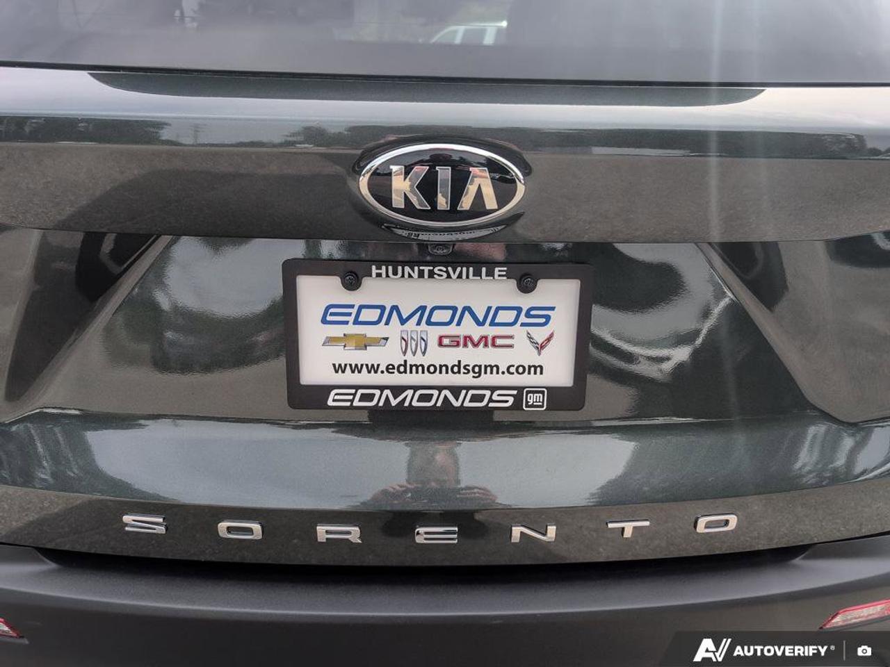 2021 Kia Sorento X-Line  X-LINE   HEATED SEATS & STEERING WHEEL   A Photo