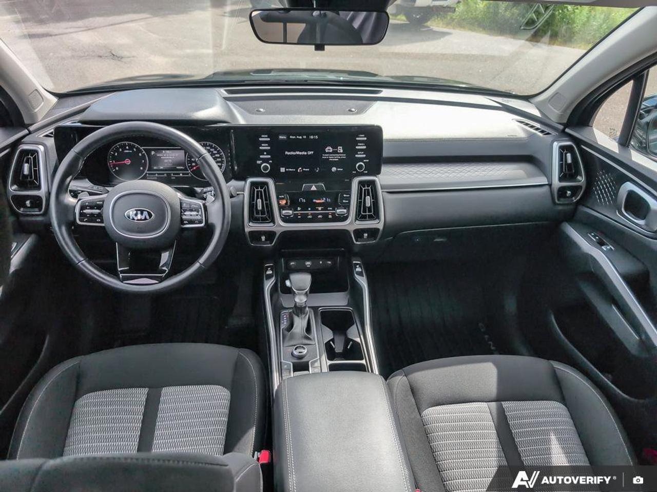 2021 Kia Sorento X-Line  X-LINE   HEATED SEATS & STEERING WHEEL   A Photo