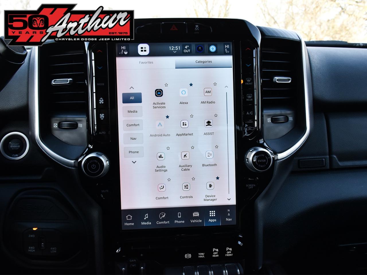 2025 RAM 2500 BIG HORN CREW CAB 4X4-ONLY 3,175 KM Photo