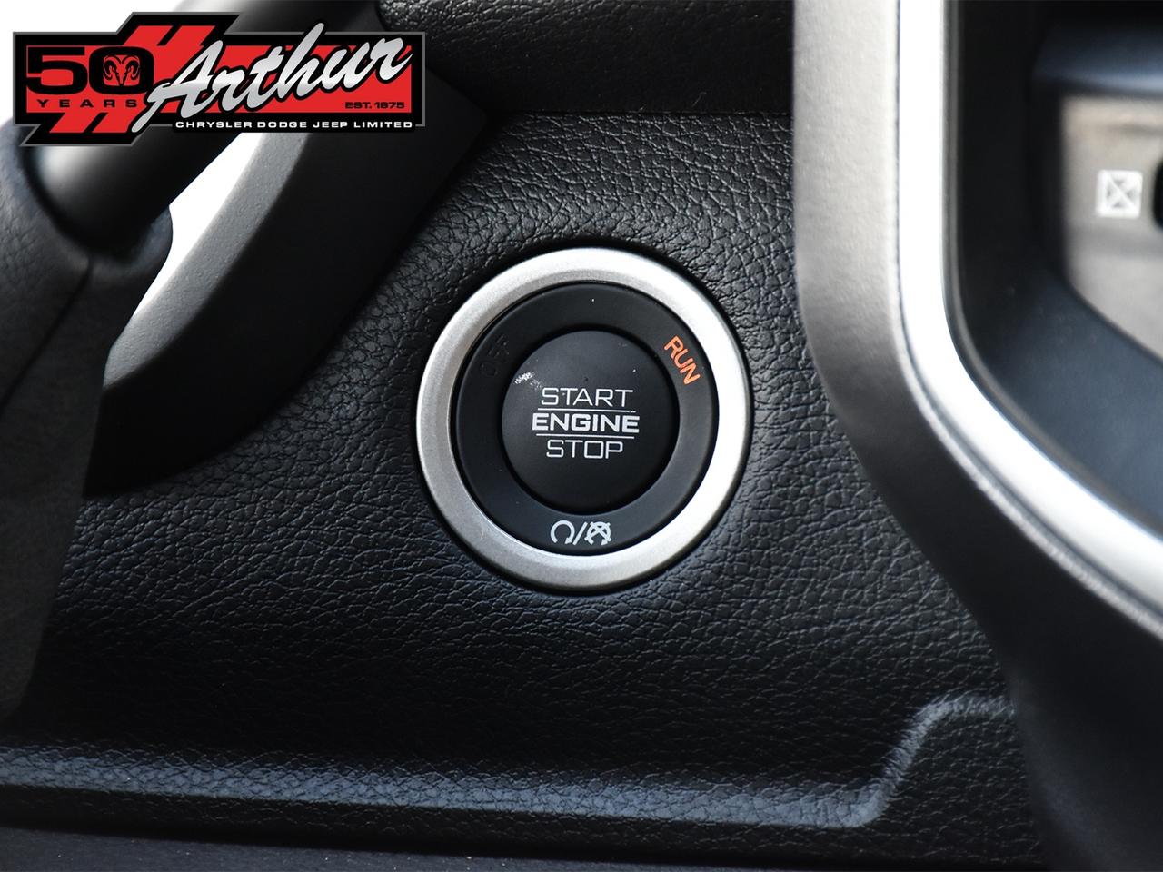 2025 RAM 2500 BIG HORN CREW CAB 4X4-ONLY 3,175 KM Photo