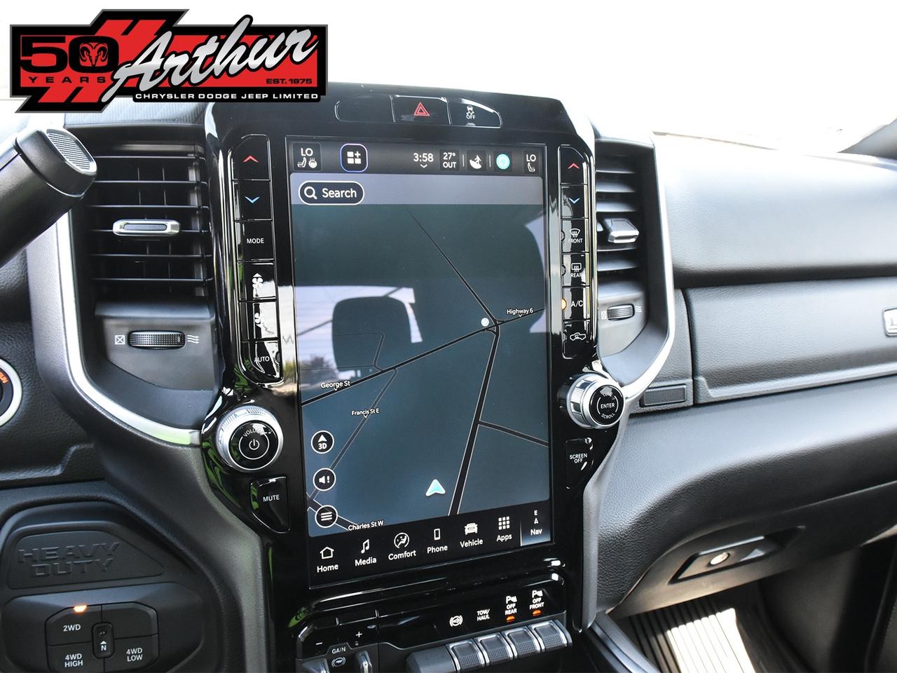 2025 RAM 2500 BIG HORN CREW CAB 4X4-ONLY 3,175 KM Photo