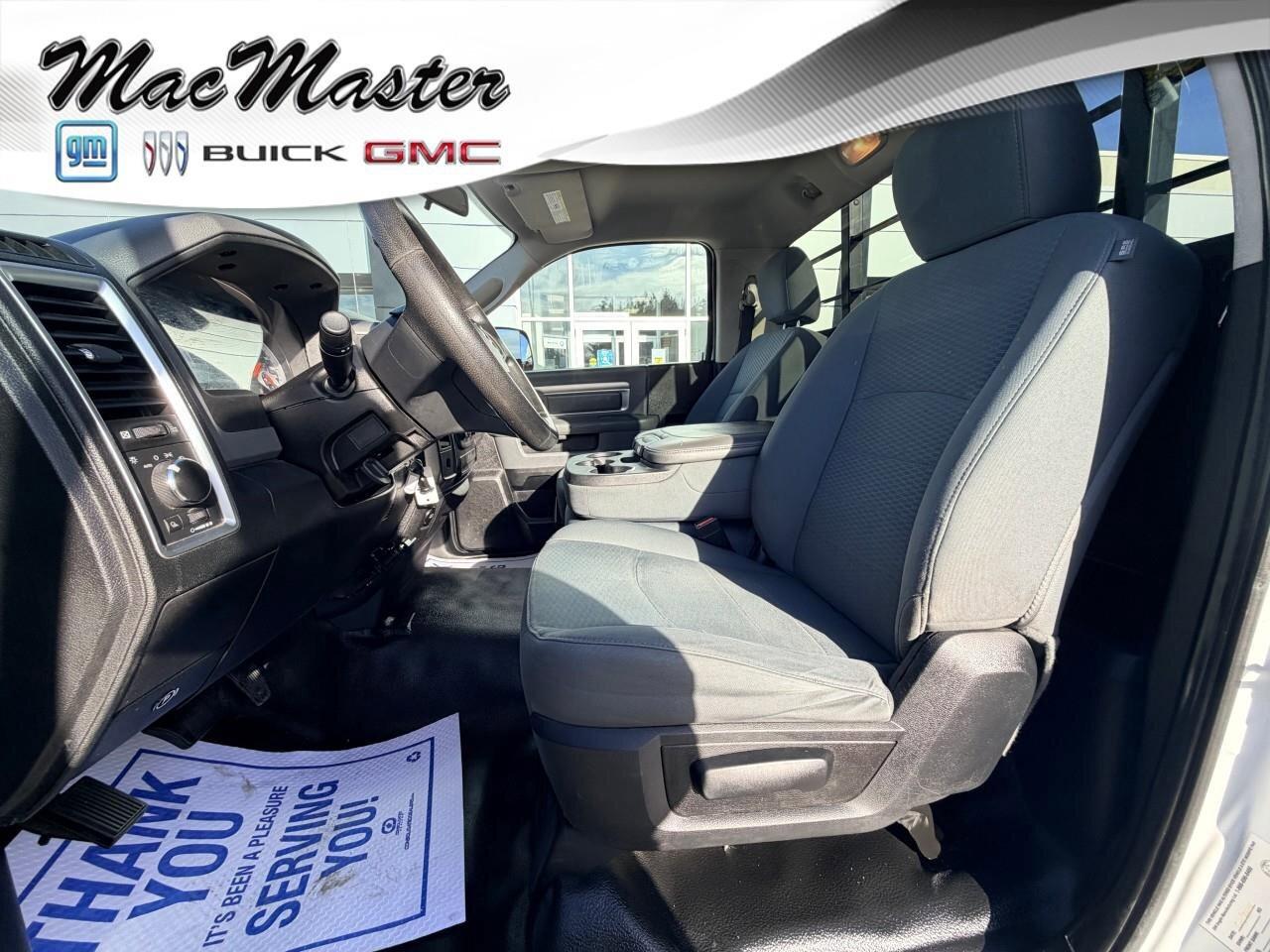 2014 RAM 3500 TradesmanST, 5.7L HEMI V8, RWD, AUTOMATIC, 8FT BOX Photo