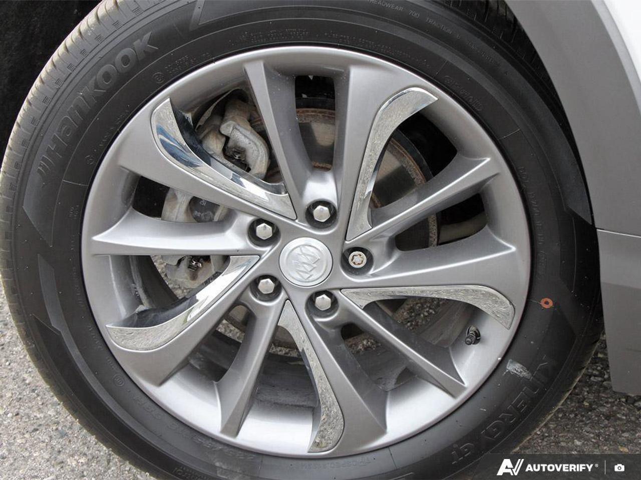 2023 Buick Encore GX EssenceESSENCE, AWD, NAV, ROOF, TECH, 1-OWNER! Photo