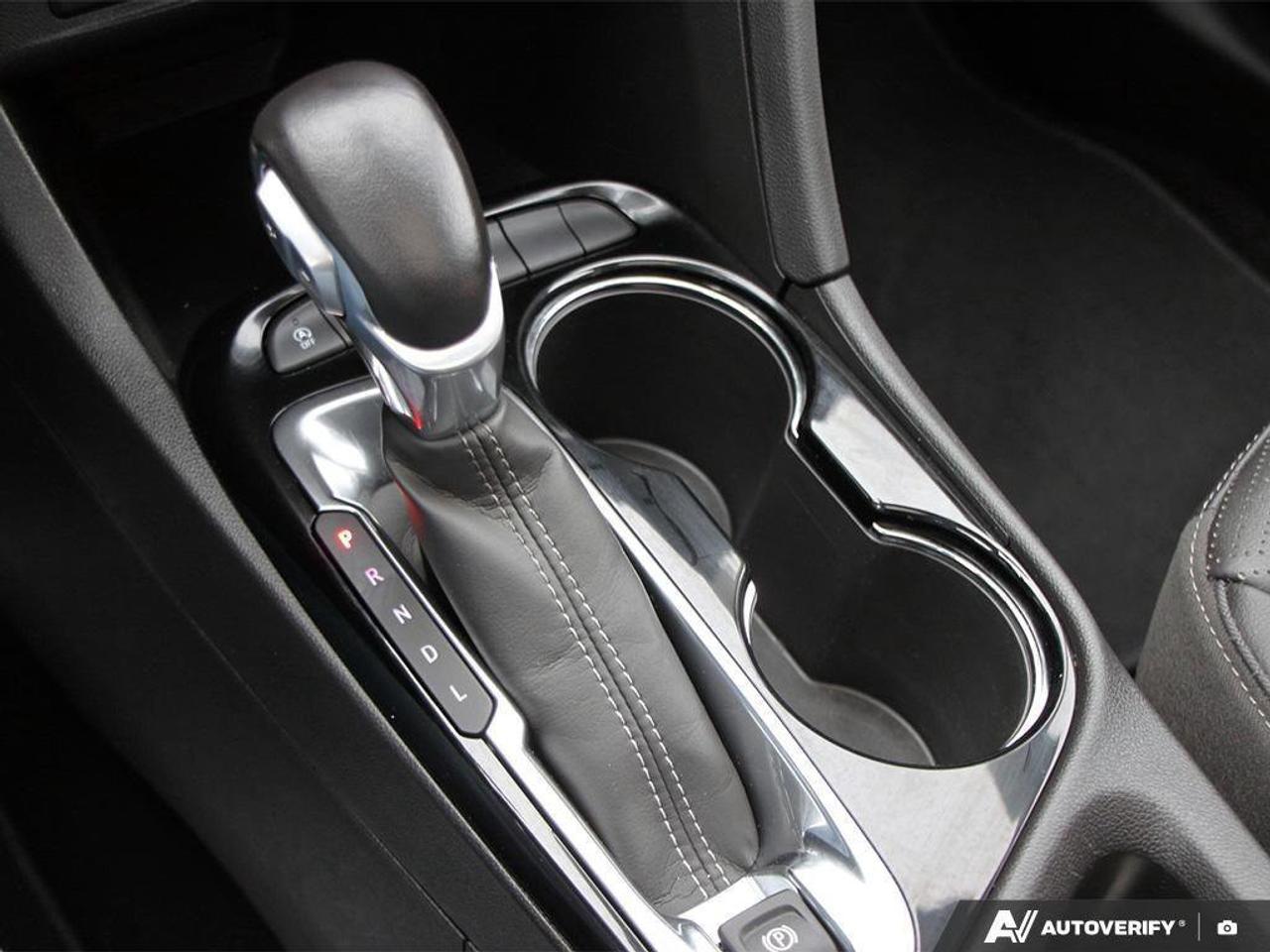 2023 Buick Encore GX EssenceESSENCE, AWD, NAV, ROOF, TECH, 1-OWNER! Photo