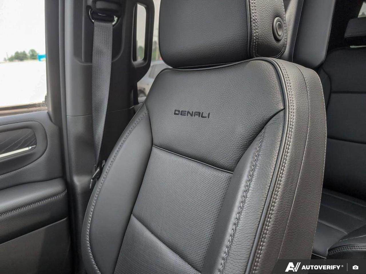 2021 GMC Yukon DenaliDenali   One Owner   Heated + Vented Seats Photo