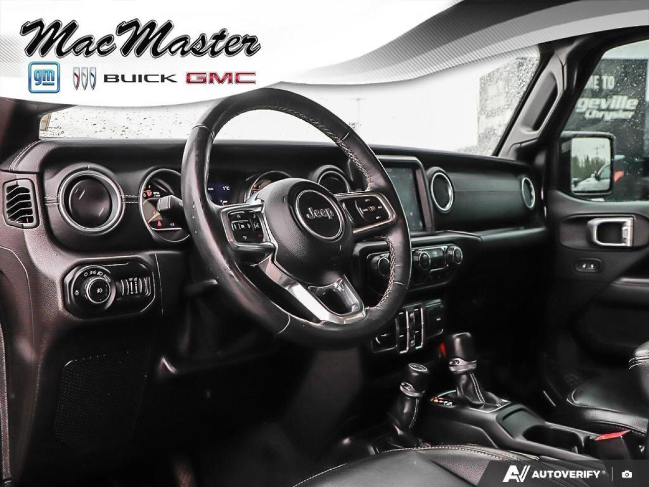 2019 Jeep WRANGLER UNLIMITED SaharaSAHARA, V6, 4X4, NAV, HEATED LEATHER, LIFTED Photo