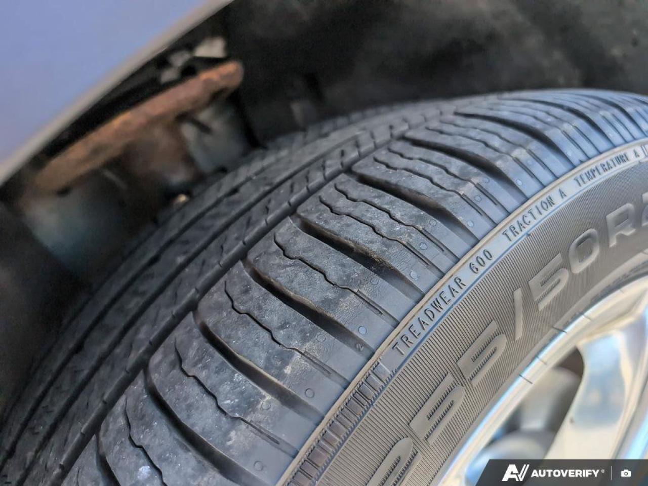 2019 Ford Explorer XLTOne Owner   Remote Start   Sunroof   6 passenge Photo