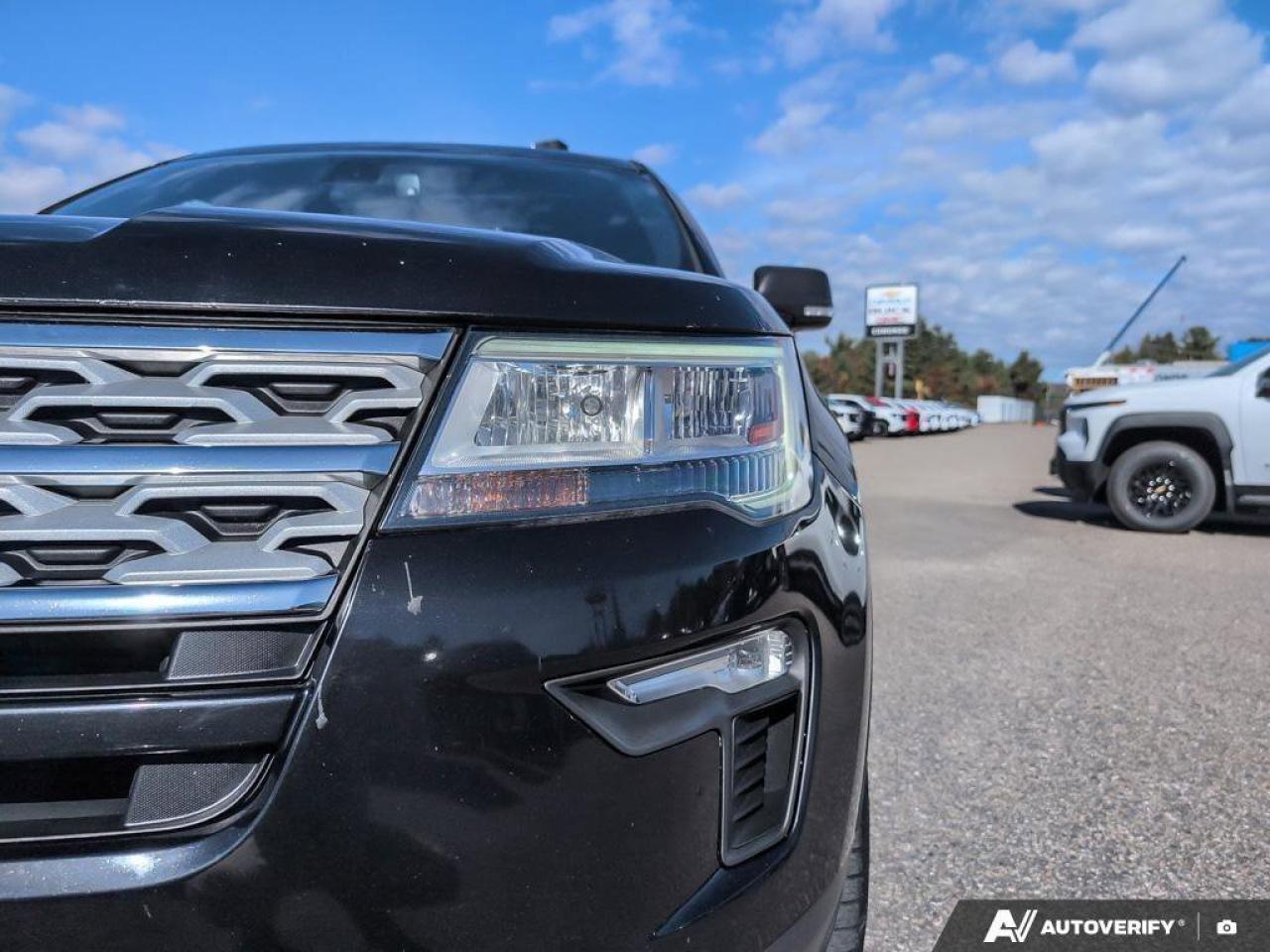 2019 Ford Explorer XLTOne Owner   Remote Start   Sunroof   6 passenge Photo