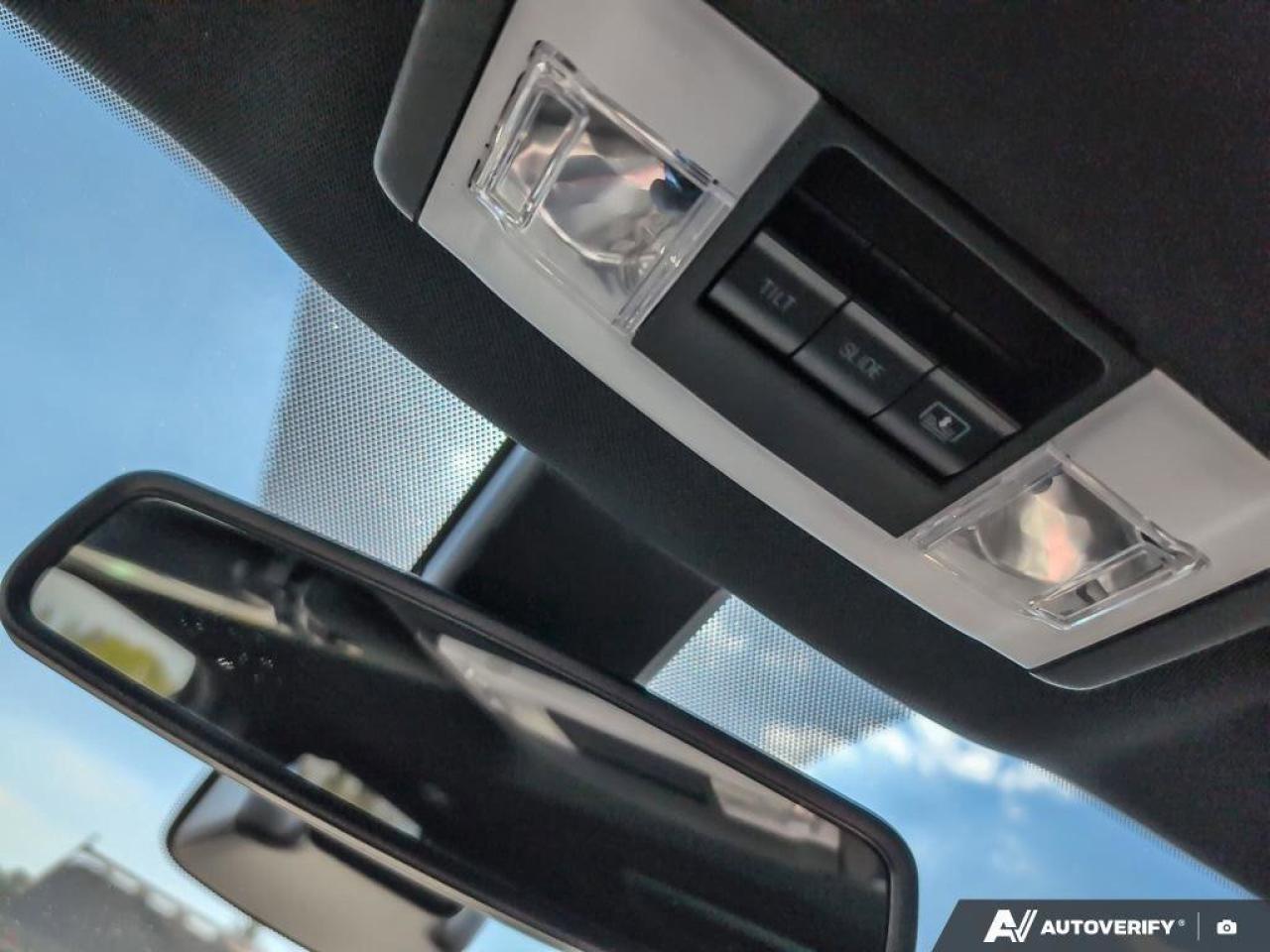 2019 Ford Explorer XLTOne Owner   Remote Start   Sunroof   6 passenge Photo