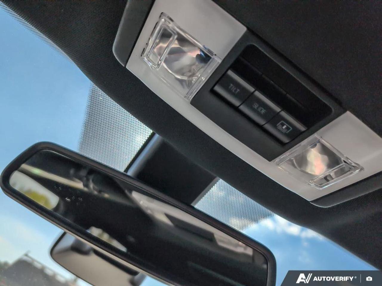 2019 Ford Explorer XLTOne Owner   Remote Start   Sunroof   6 passenge Photo