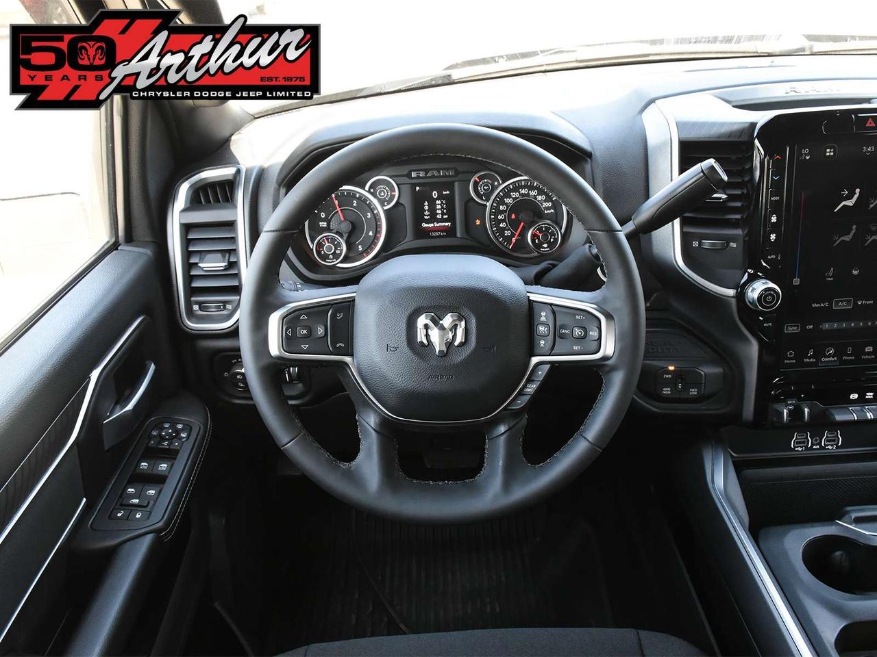 2025 RAM 2500 Big Horn Crew Cab 4x4 Photo