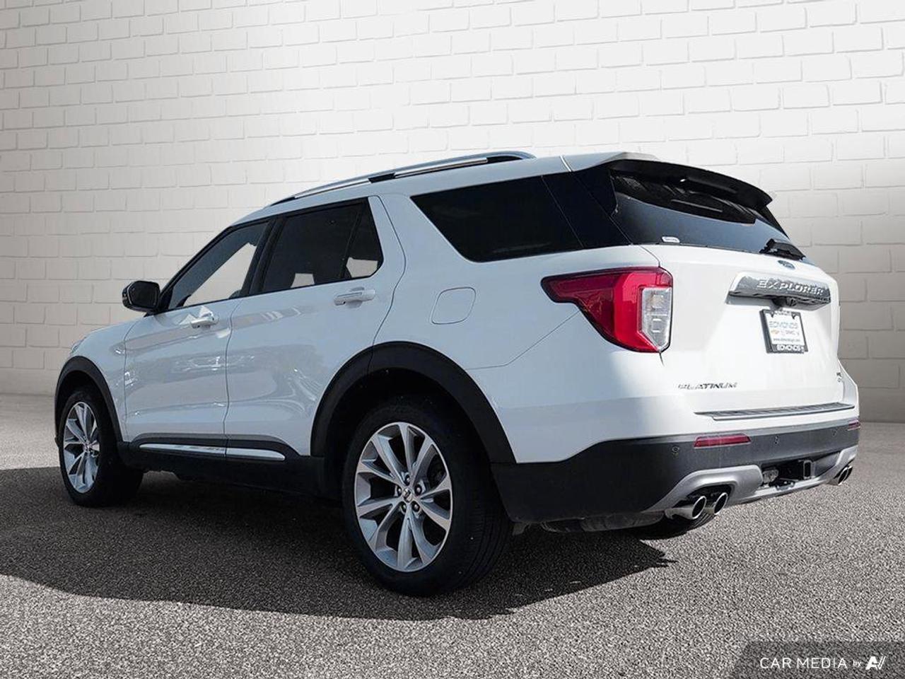 2022 Ford Explorer PlatinumCERTIFIED PRE OWNED   One Owner   Heated S Photo2