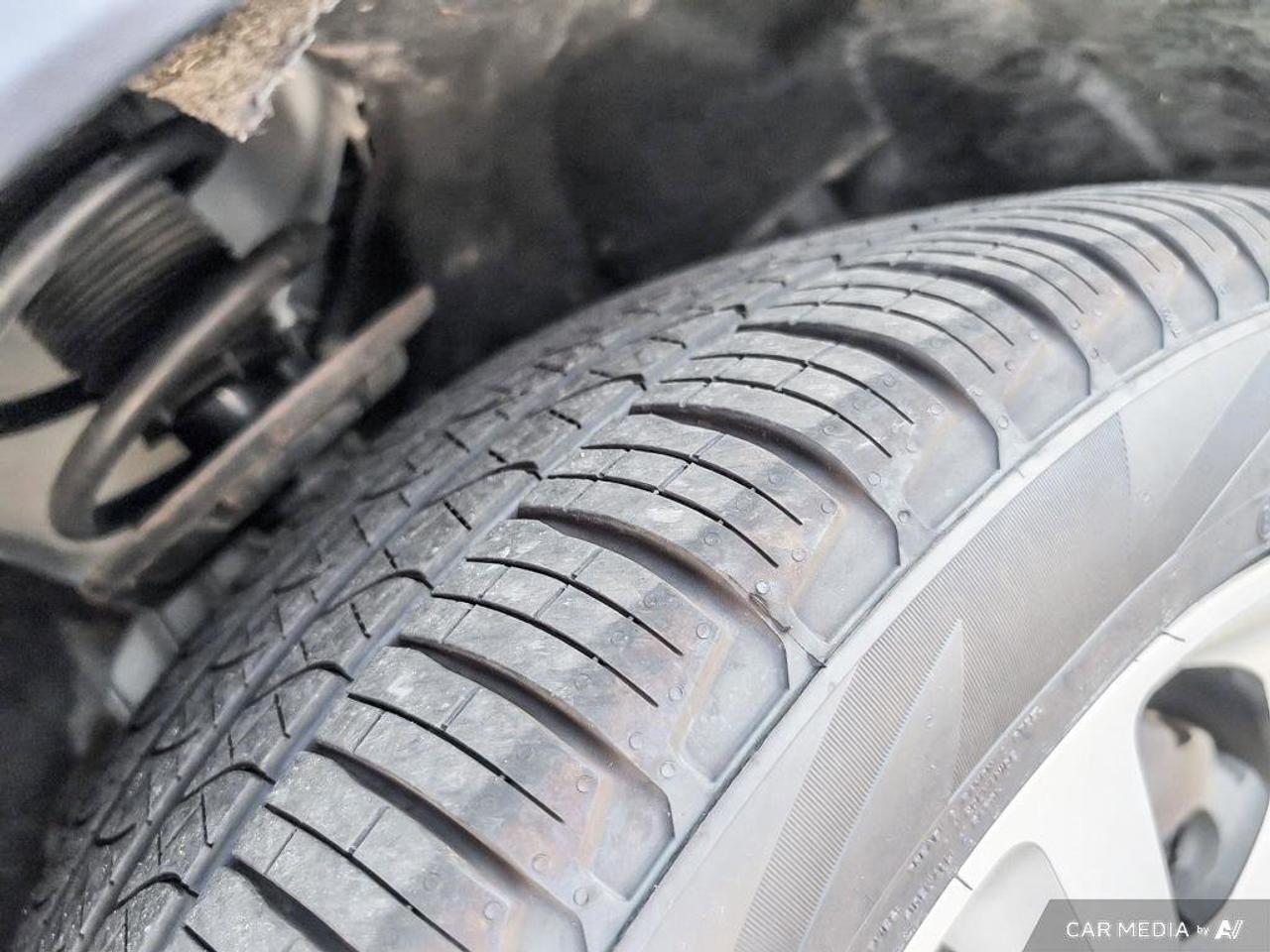 2022 Ford Explorer PlatinumCERTIFIED PRE OWNED   One Owner   Heated S Photo