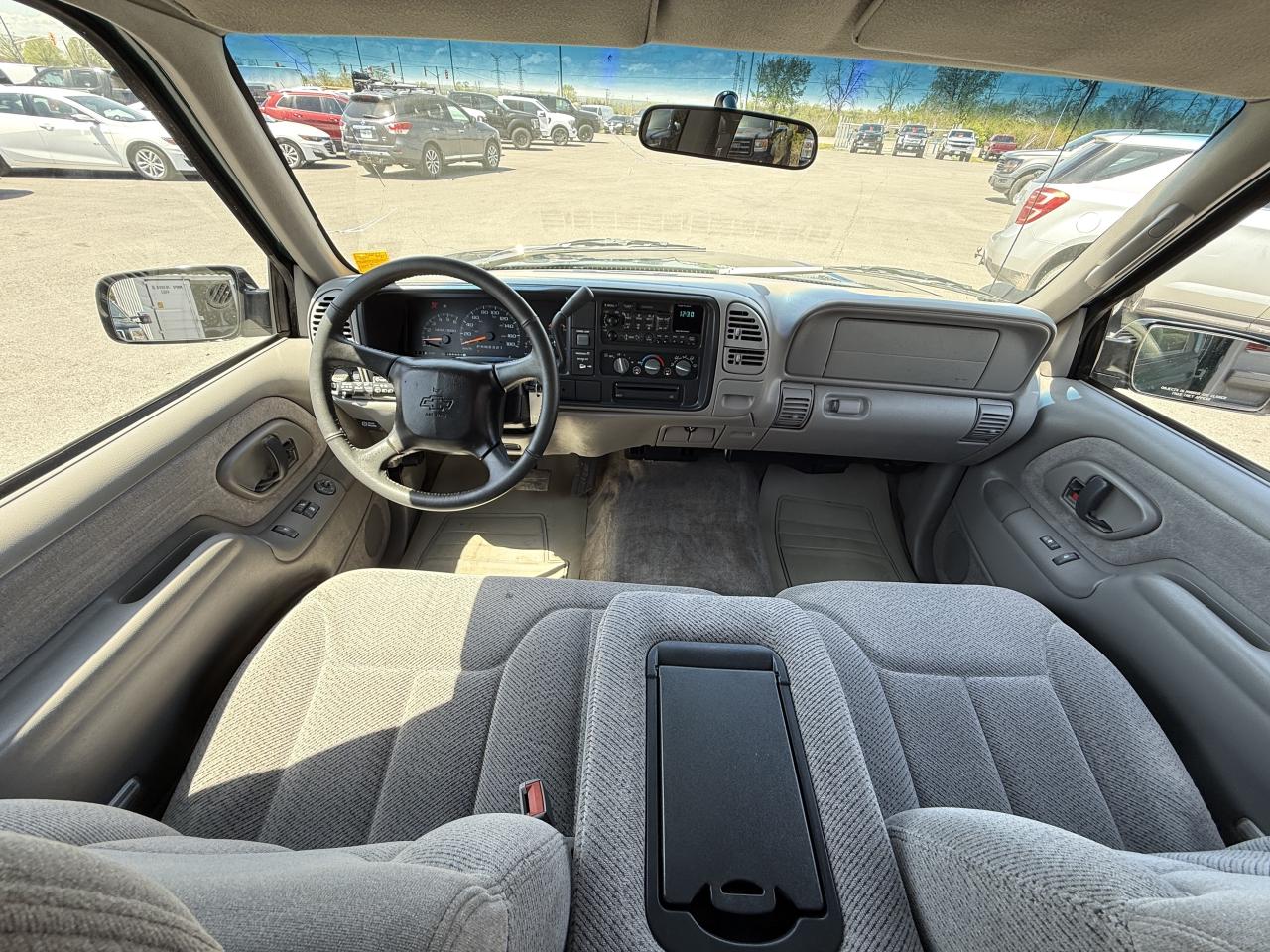 1998 Chevrolet C/K 1500 Ext Cab S/B 2wd 5.7L VORTEC Photo