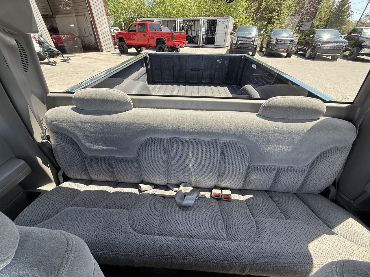 1998 Chevrolet C/K 1500 Ext Cab S/B 2wd 5.7L VORTEC Photo