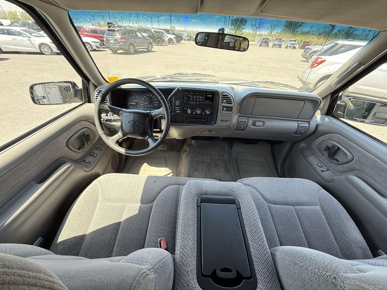 1998 Chevrolet Silverado 1500 Ext Cab S/B 2wd 5.7L VORTEC Photo